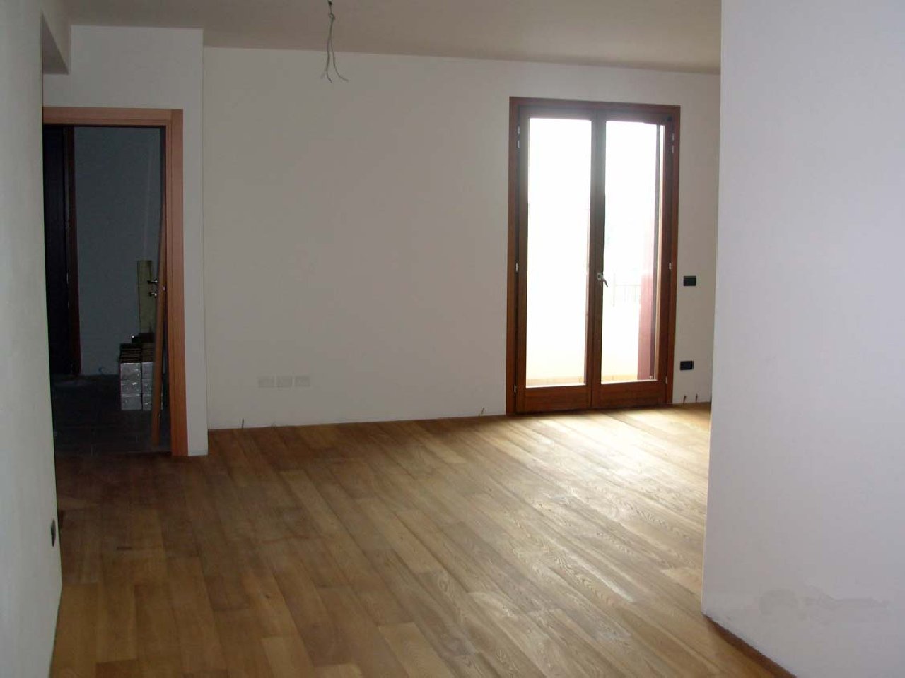 Appartamento in vendita a albignasego in zona san tommaso con 2 ... Bagno con travi a vista