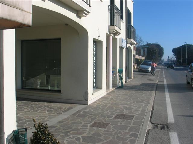 Affitto Negozio Massanzago Massanzago - Centro