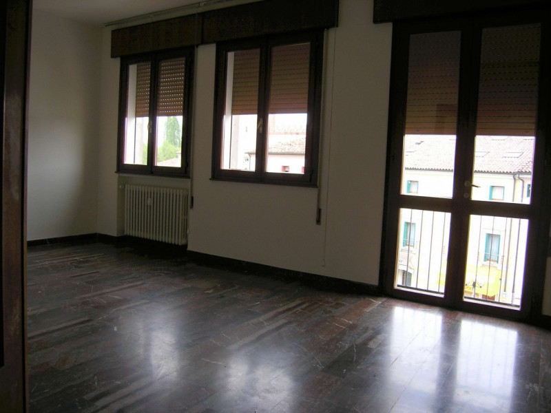 Affitto Ufficio Camposampiero Camposampiero - Centro