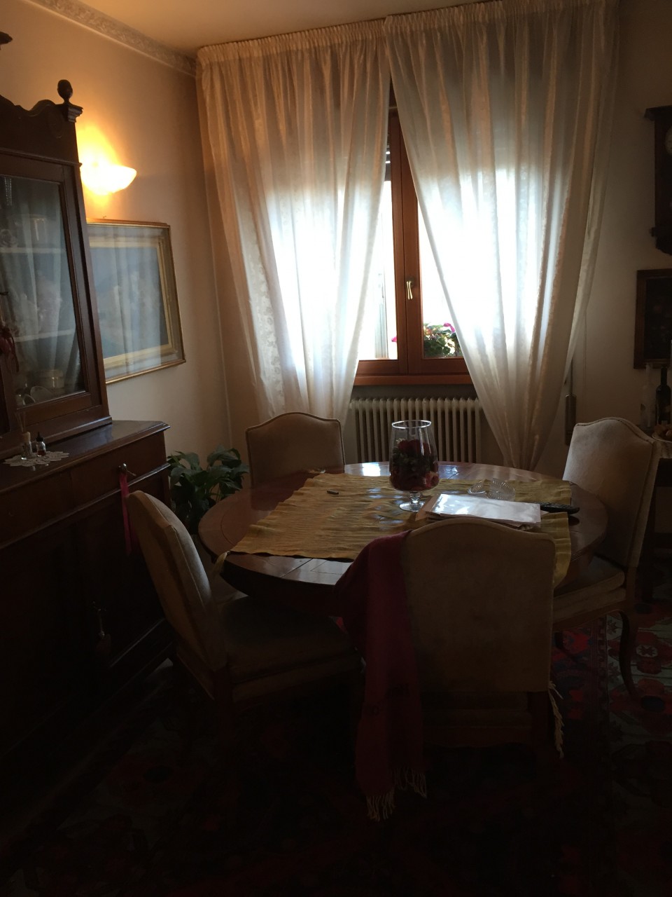 Ss. trinità appartamento al 4°ultimo piano, con ascensore ... Saloni con caminetto