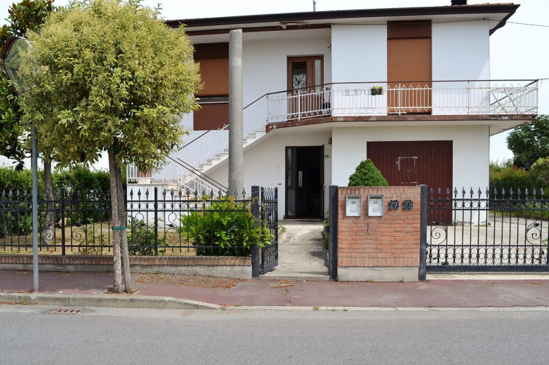 Casa Bi-Trifamiliare in Vendita a Terrassa Padovana (Padova) - Rif: V009