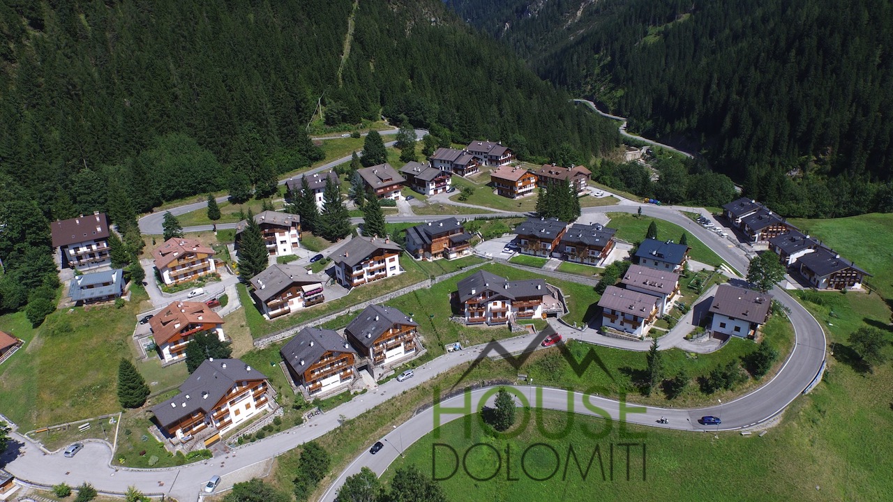 Caprile alleghe: soluzione indipendente arredata e con giardino ... Vendita casa dolomiti
