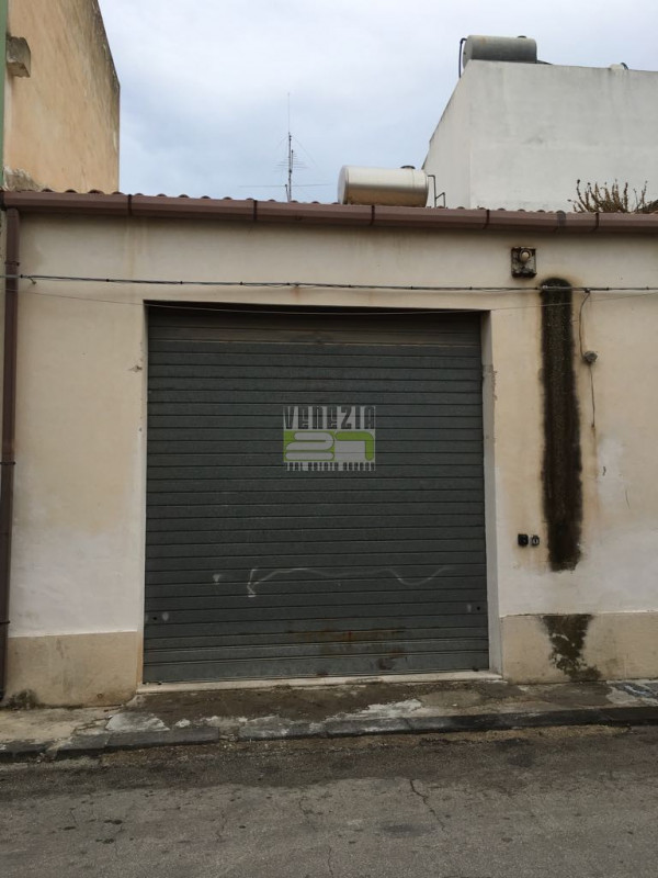 Vendita garage Avola