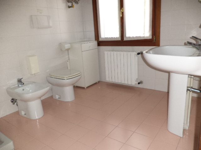 Ufficio - Loc.Com. PADOVA affitto  Centro Storico Piazza Antenore Sara Immobiliare