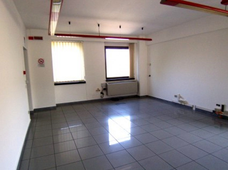 Stabile intero - Palazzo SEGRATE vendita    Immobili Servizi Immobiliari s.a.s.