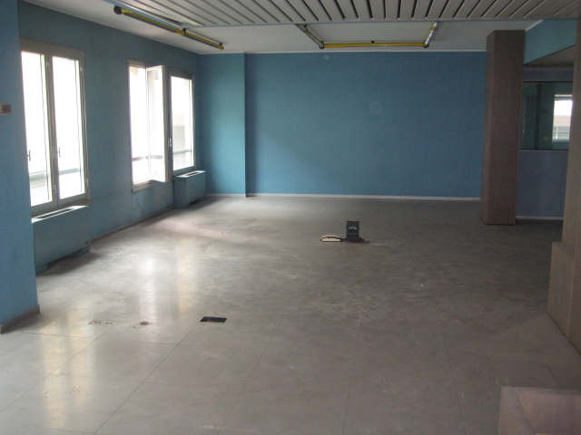 Ufficio - Loc.Com. PADOVA affitto  Centro Storico Zona Piazza Insurrezione NUOVACASA IMMOBILIARE S.N.C.