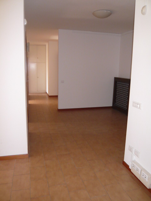 Ufficio - Loc.Com. VICENZA affitto  San Lazzaro san lazzaro MODO IMMOBILIARE di Asset Immobiliare snc di Valente Eleonora Alessandra & C.