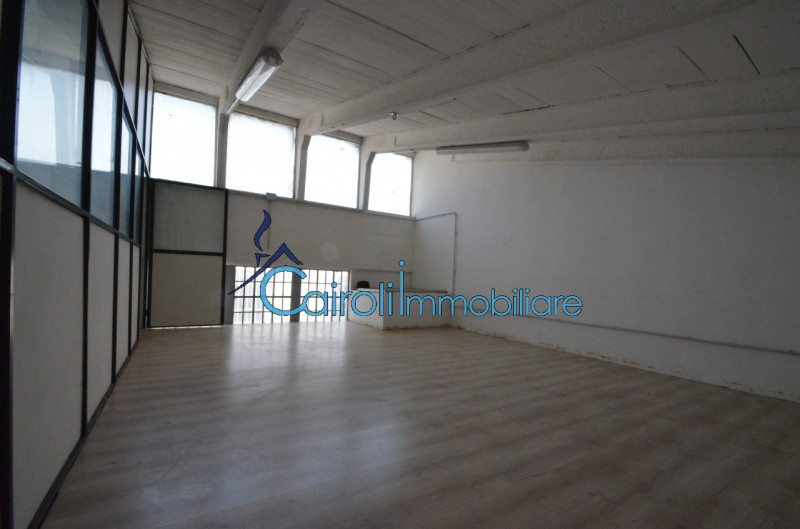 Capannone Commerciale PAVIA vendita  San Pietro - Viale Cremona  Cairoli Immobiliare sas