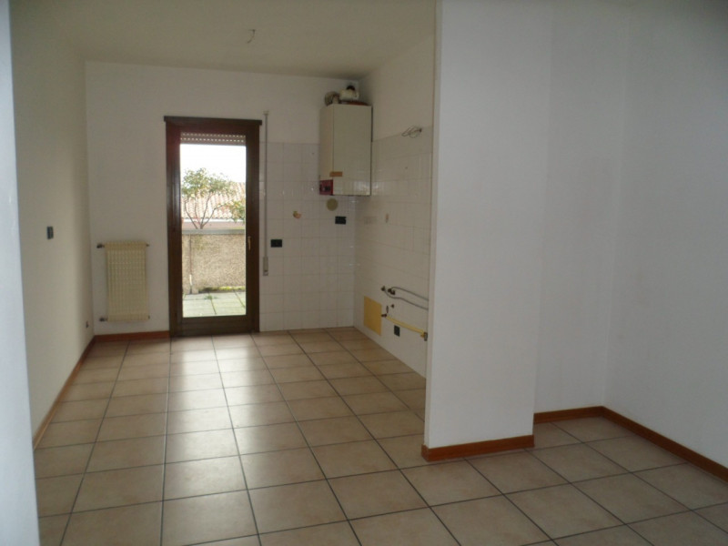 Appartamento VICENZA vendita  Cattane via battaglione stelvio Jolly Uno Immobiliare s.a.s.
