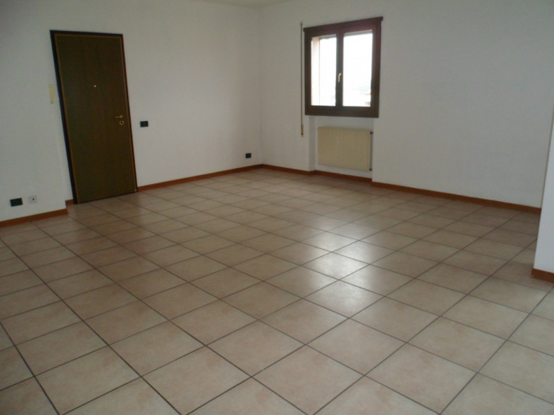 Appartamento VICENZA vendita  Cattane via battaglione stelvio Jolly Uno Immobiliare s.a.s.