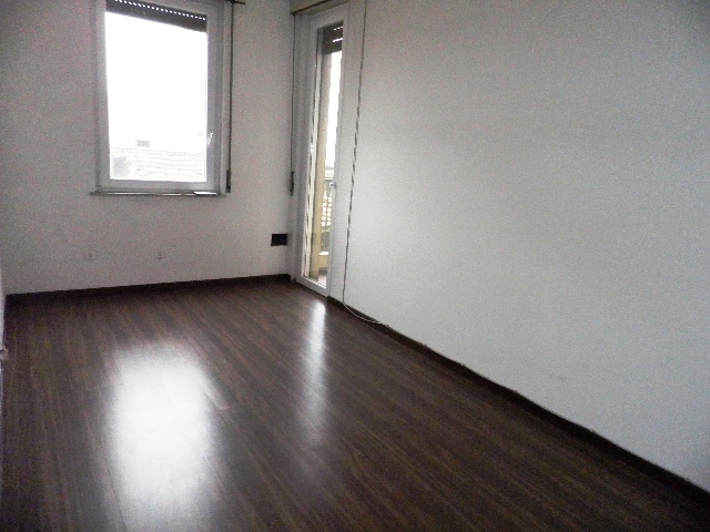 Ufficio - Loc.Com. VICENZA affitto  Centro Storico viale  Milano AGENZIA VICENZA sas di Marchetti Francesco via legione antonini