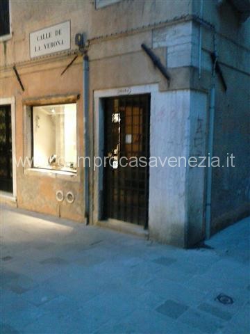 Negozio - Loc.Com. VENEZIA affitto  San Marco rio verona Comprocasa Srls