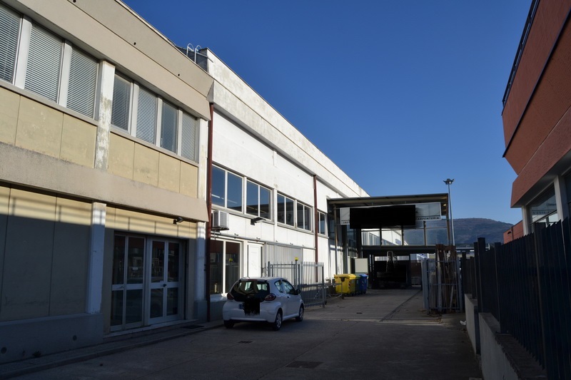 Vendita magazzino - capannone Via Ressel zona Periferia a Trieste (TS) 780 mq