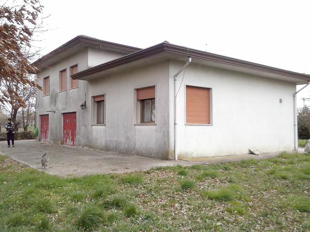 Vendita casa indipendente da ristrutturare Litomarino zona Tessera a Venezia (VE) 177 mq