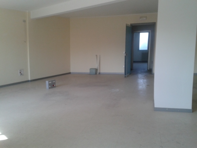 Ufficio - Loc.Com. VICENZA affitto  Borgo Casale - Stadio - Corso Padova corso padova Jolly Uno Immobiliare s.a.s.