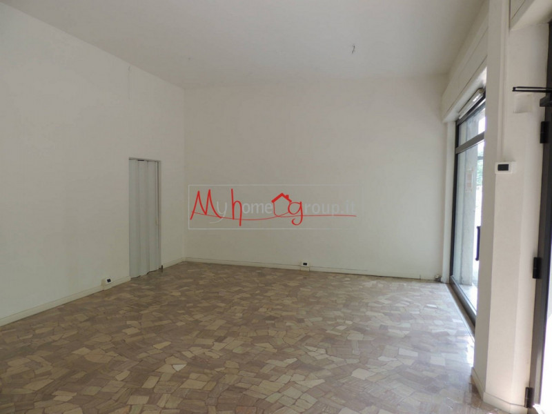 Negozio - Loc.Com. PADOVA affitto  Brusegana Via ciamician MP sas