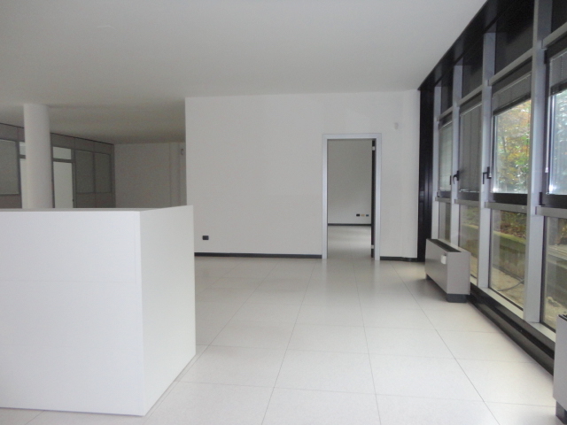 Ufficio - Loc.Com. PADOVA affitto  Padova Uno Via Savelli Agenzia Immobiliare Petrarca