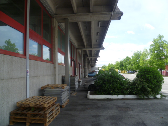 Capannone Commerciale PADOVA affitto  Zona Industriale Est PADOVA-ZONZ INDUSTRIALE RIF 223 La Piramide Agenzia Immobiliare