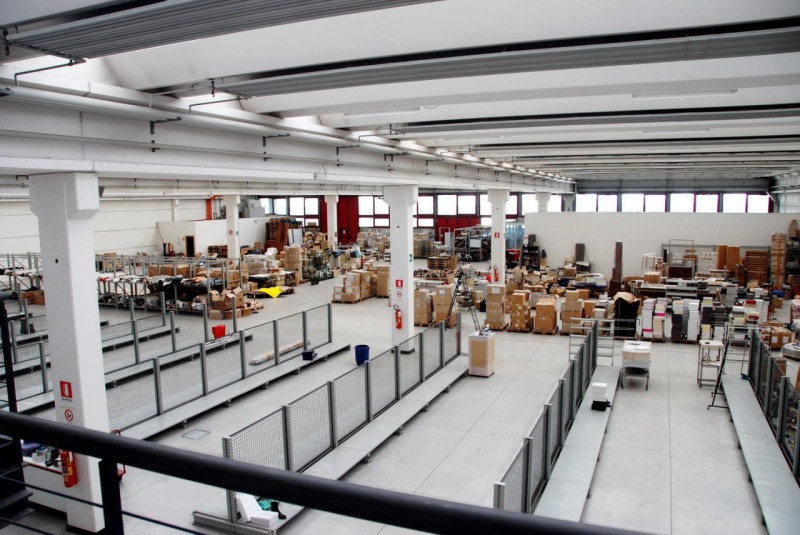  padova vendita quart: zona industriale est erreti-s.r.l.