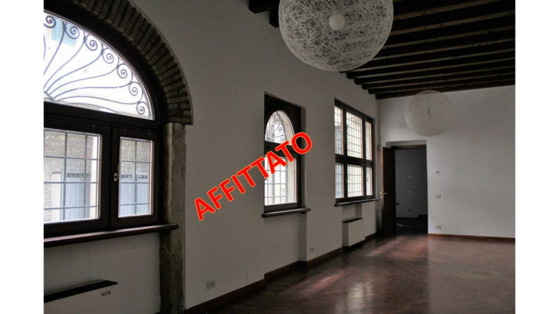  verona affitto quart: centro storico immobiliare-ledri-sas-di-ledri-luca-&-c