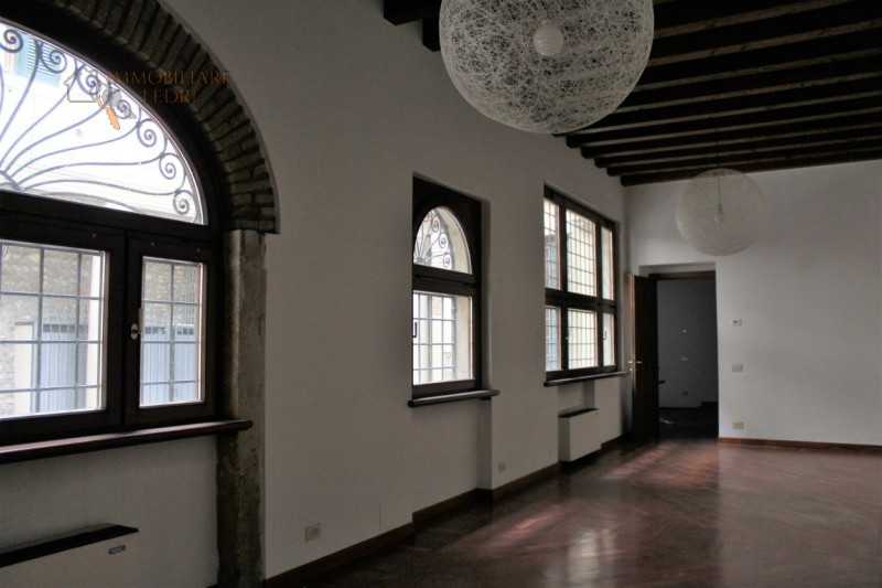 Ufficio - Loc.Com. VERONA affitto  Centro Storico VIA SAN FERMO, 24 IMMOBILIARE LEDRI SAS DI LEDRI LUCA & C