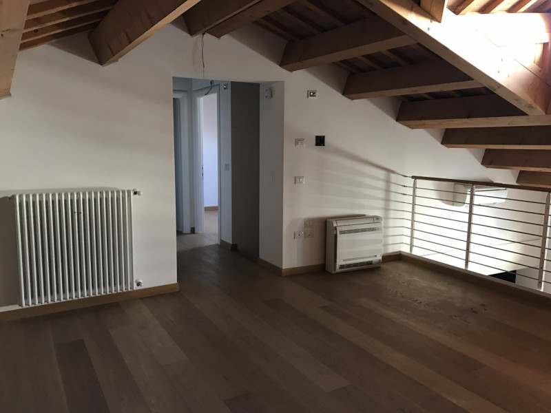 Vendita attico / mansarda in ottime condizioni zona Ghetto a Padova (PD) 225 mq