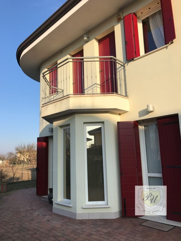 Villa Bifamiliare SANT
