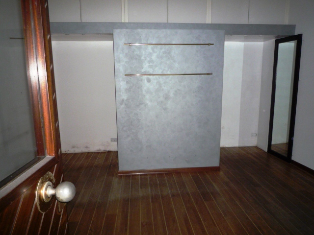 Negozio - Loc.Com. PADOVA affitto  Centro Storico PADOVA-CENTRO RIF. 64 La Piramide Agenzia Immobiliare