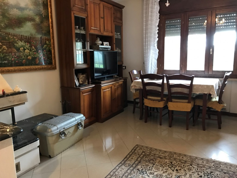 Villa Unifamiliare - Indipendente URBANA vendita   Via Roma Immobiliare Principe Umberto