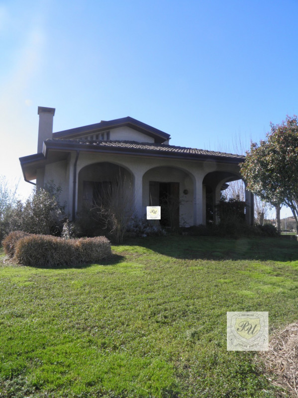 Villa Unifamiliare - Indipendente SANT