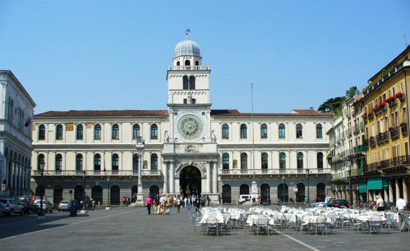 Negozio - Loc.Com. PADOVA affitto  Centro Storico centro storico piazze Immobiliare Cerno