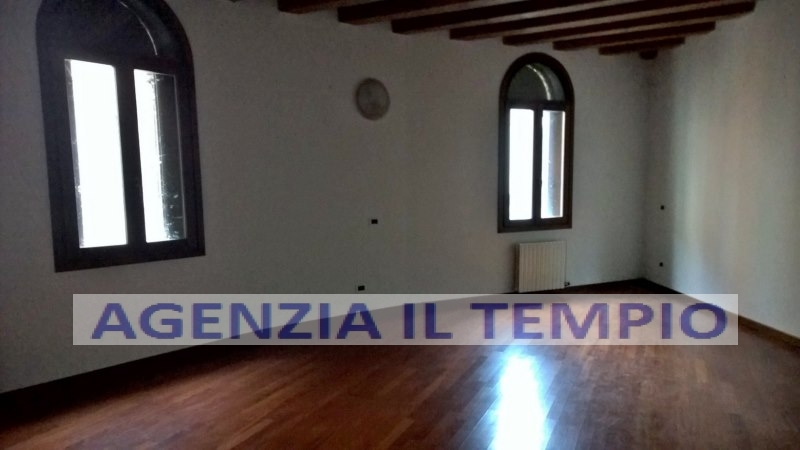 Appartamento VICENZA vendita  Vicenza - Centro PONTE SAN PAOLO Agenzia Il Tempio LG di Luca Galzignato