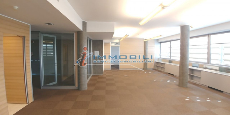 Ufficio - Loc.Com. MILANO affitto  Greco  Immobili Servizi Immobiliari s.a.s.