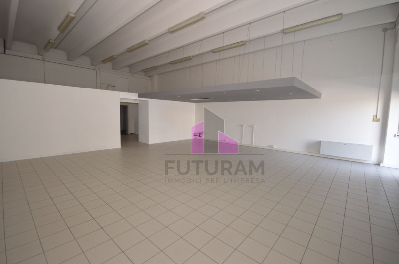 Capannone Commerciale VICENZA vendita  Zona Industriale Ovest  Futuram di Carli Federico