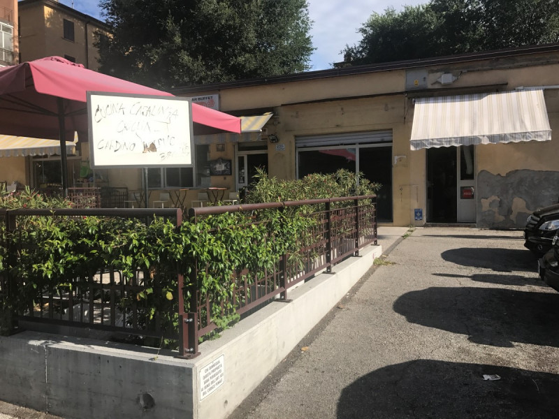 Negozio - Loc.Com. TRIESTE affitto  Periferia Via Flavia URBAN REAL ESTATE S.R.L.