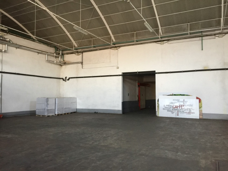 Capannone Commerciale FERRARA vendita  Cassana VIA MODENA OBIETTIVO CASA