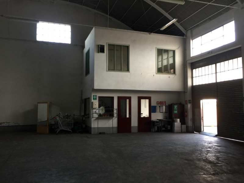 Capannone Commerciale FERRARA vendita  Cassana VIA MODENA OBIETTIVO CASA