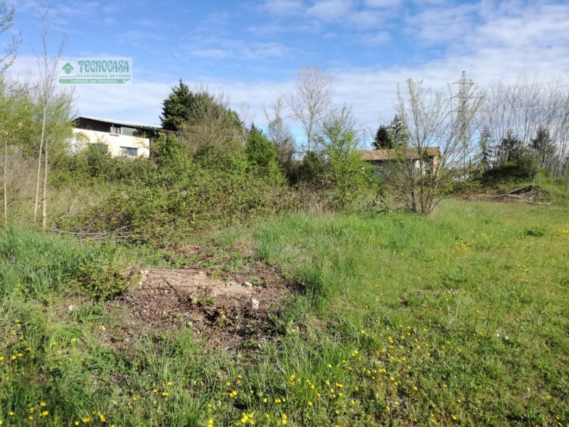 Vendita terreno Via Mandella zona Peschiera del Garda a Peschiera Del Garda (VR) 2.700 mq