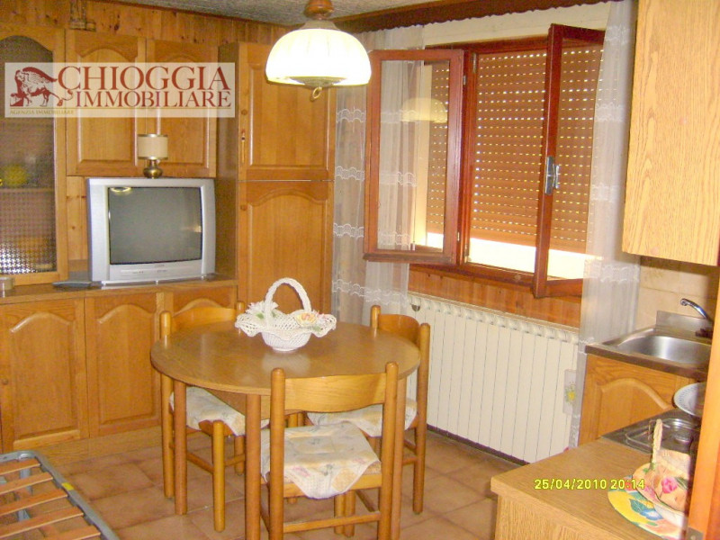 Villa Unifamiliare - Indipendente CHIOGGIA vendita  Sottomarina - Centro Via Marco Polo 69 Chioggia Immobiliare S.r.l.s.