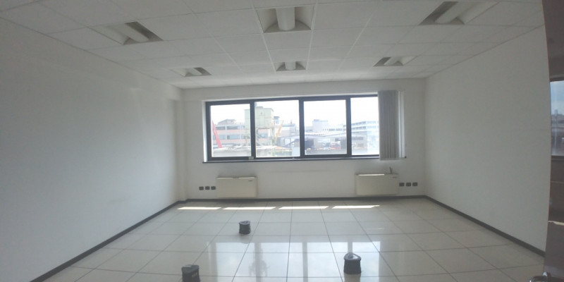 Stabile intero - Palazzo MILANO affitto  Bonola  Immobili Servizi Immobiliari s.a.s.