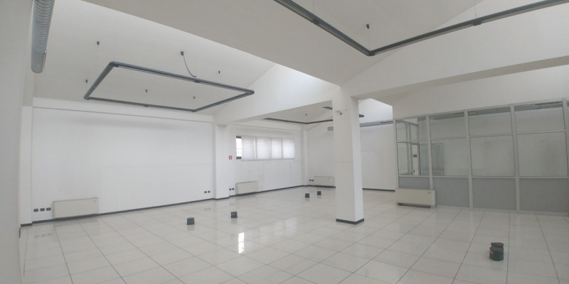 Ufficio - Loc.Com. MILANO affitto  Bonola  Immobili Servizi Immobiliari s.a.s.