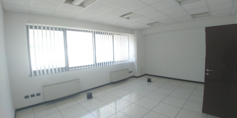 Ufficio - Loc.Com. MILANO affitto  Bonola  Immobili Servizi Immobiliari s.a.s.