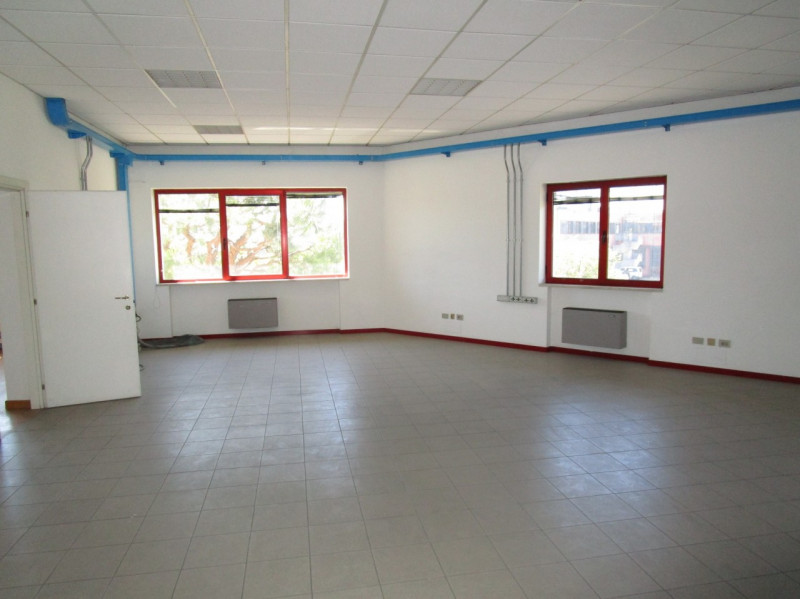 Ufficio - Loc.Com. VICENZA affitto  Zona Industriale Ovest ZONA FIERA AGENZIA VICENZA sas di Marchetti Francesco via legione antonini