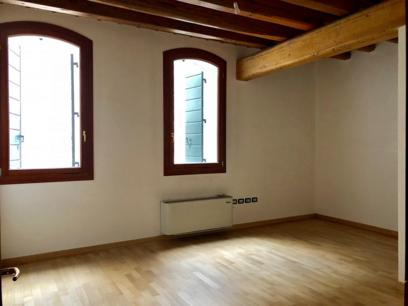 Ufficio - Loc.Com. PADOVA affitto  Centro Storico via San Fermo Sara Immobiliare