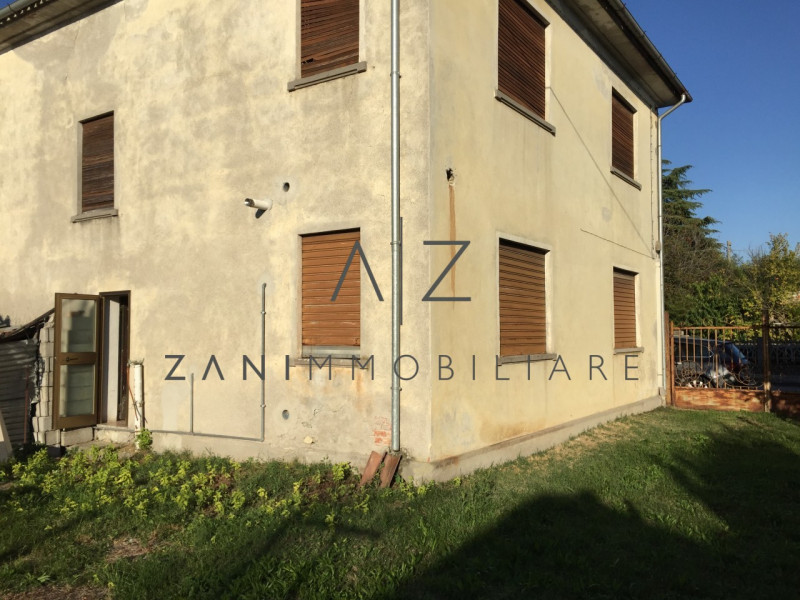 Vendita casa indipendente da ristrutturare zona Riese Pio X - Centro a Riese Pio X (TV) 150 mq