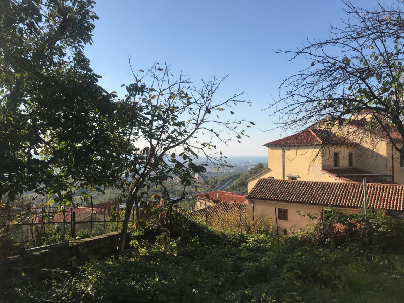 Vendita casa indipendente da ristrutturare zona San Giuseppe della Chiusa a San Dorligo Della Valle (TS) 95 mq