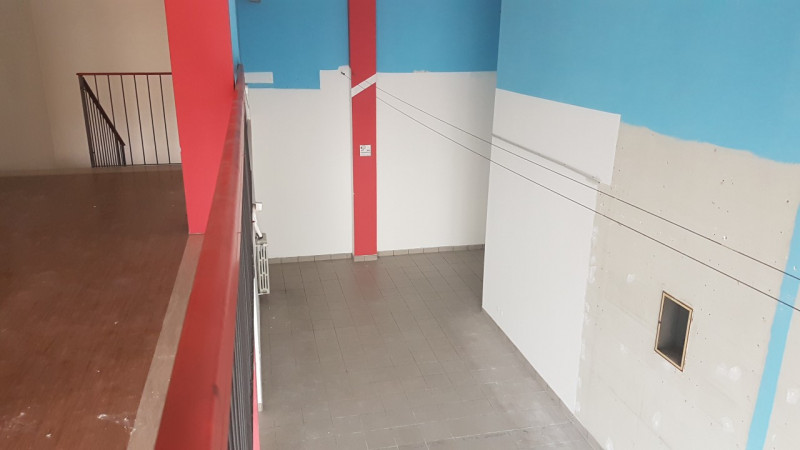 Negozio - Loc.Com. PADOVA affitto  Ospedali via falloppio Immobiliare Obizzi