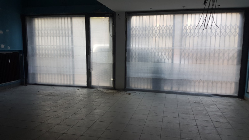 Negozio - Loc.Com. PADOVA affitto  Ospedali via falloppio Immobiliare Obizzi