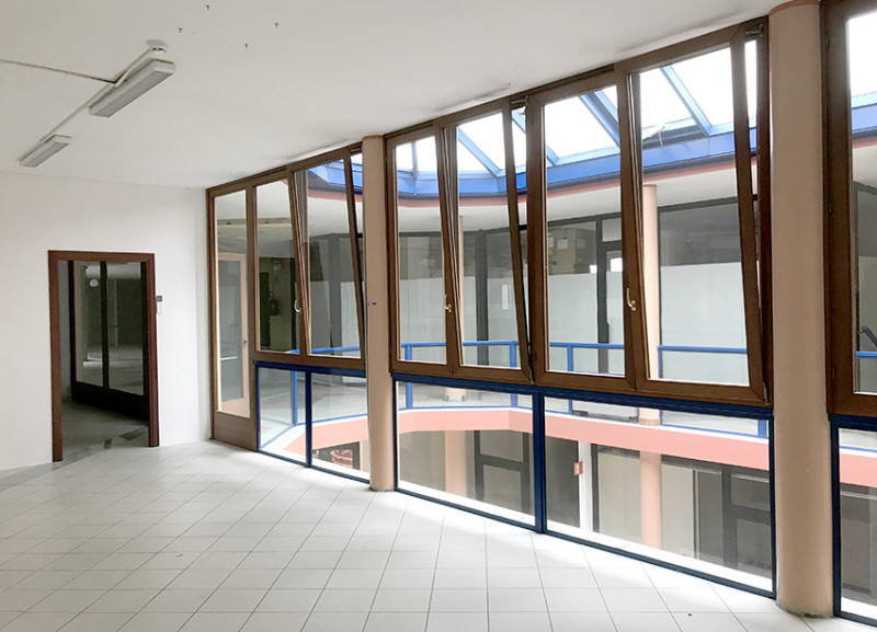 Affitto ufficio in buone condizioni Via Bedendo zona Centro a Rovigo (RO) 100 mq