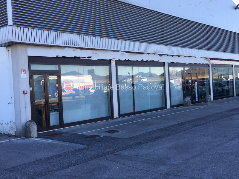  padova affitto quart:  immobiliare-basso